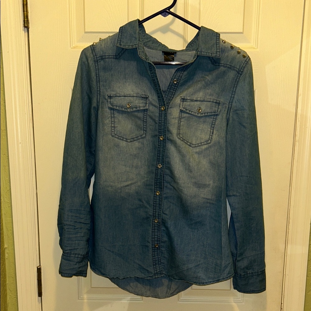 Denim Look Button-Up Shirt With Spikes on shoulders M